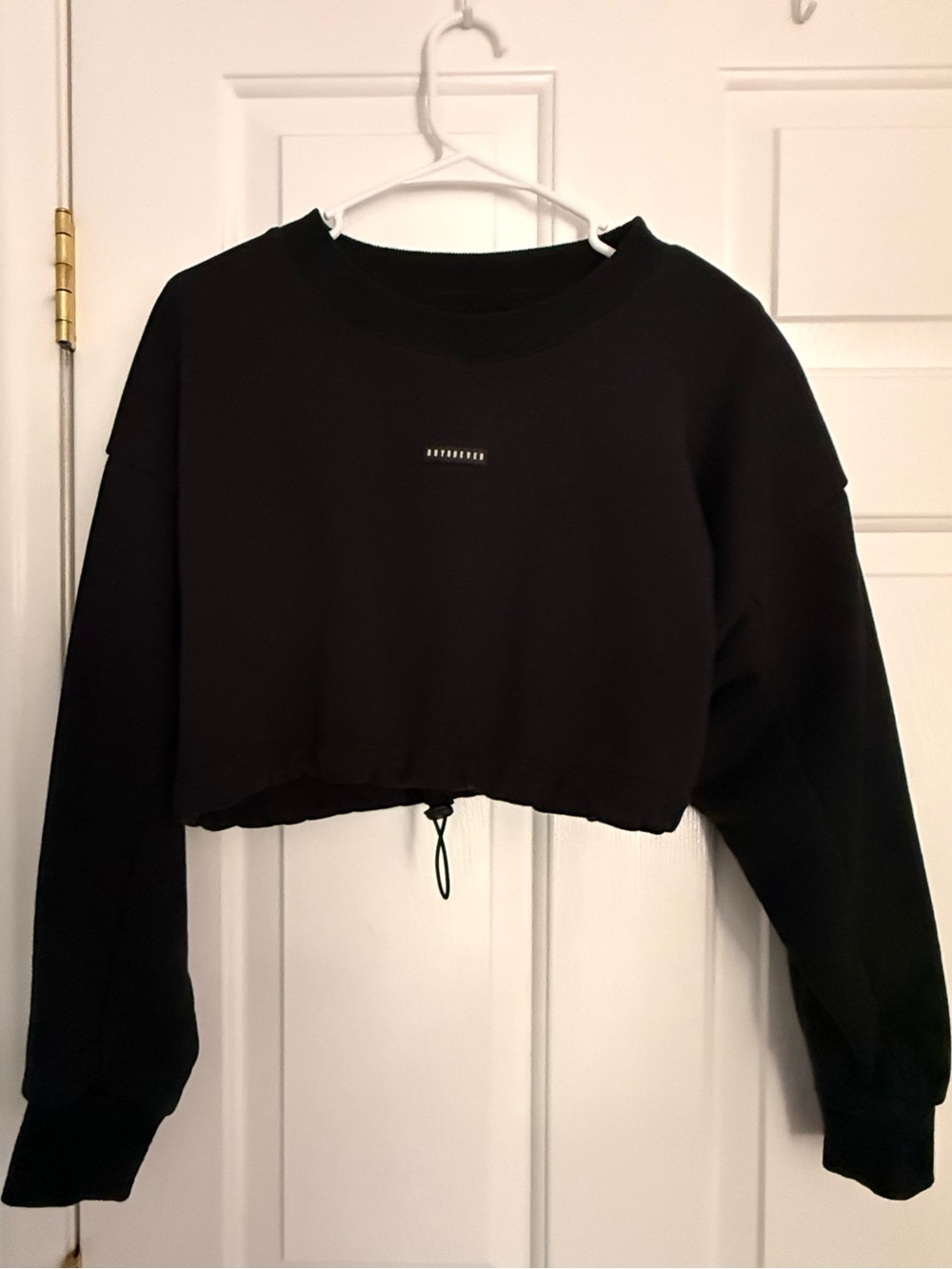 DOYOUEVEN Black Cropped Drawstring Sweatshirt- Size M